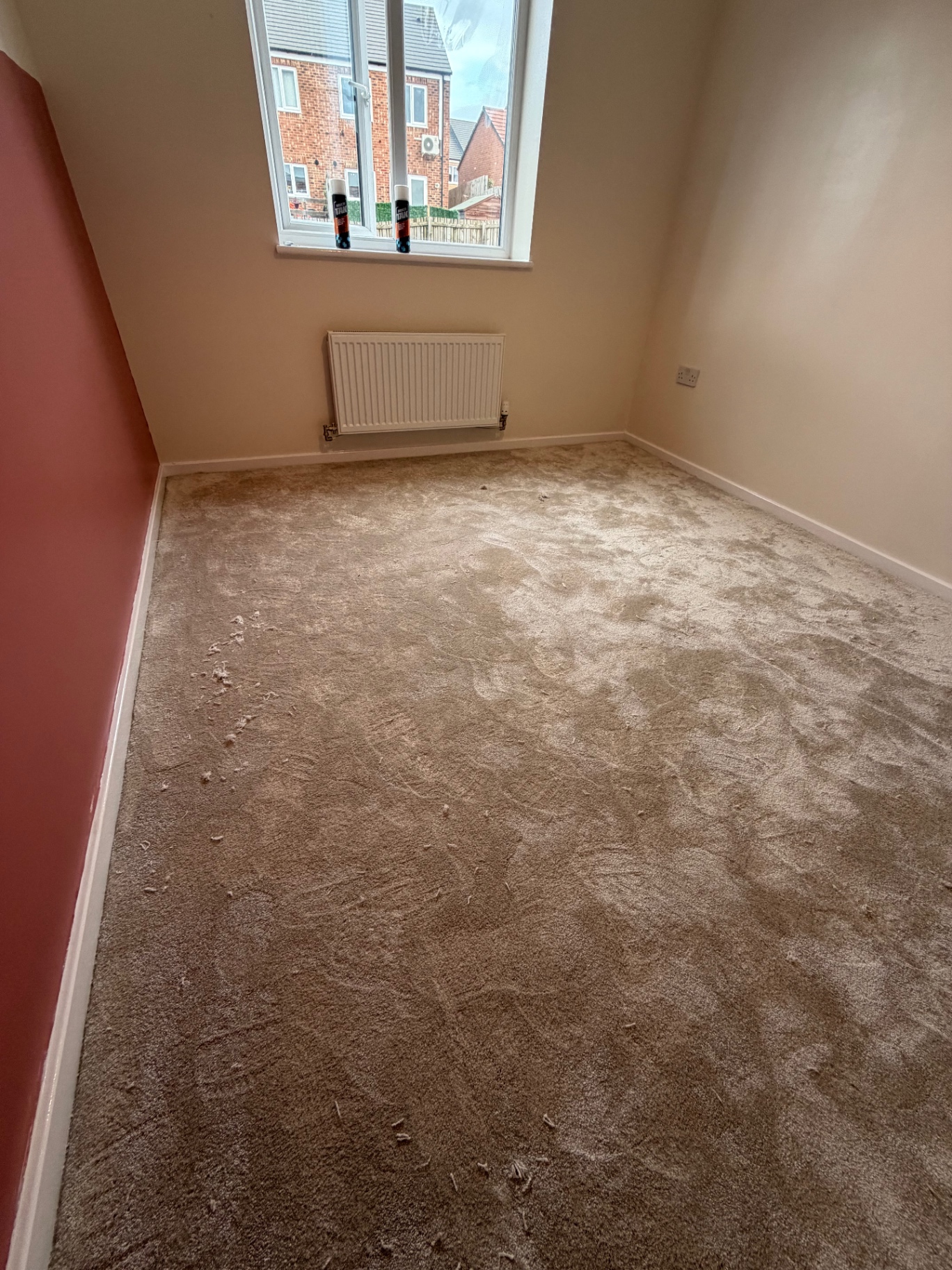 Beige bedroom carpet
